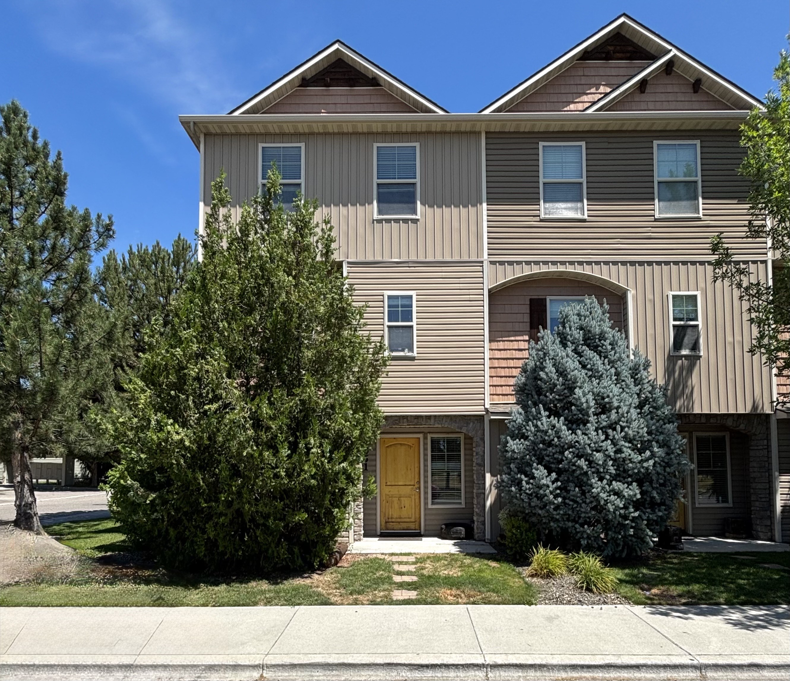 8861 West Pine Valley Lane
